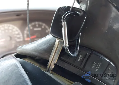 2001 Ford F-150 Xl/Xlt z USA, uszkodzony, nr VIN 1FTZX17211NA45713